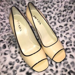 Prada Calzature Donna classic peep toe pumps NEW